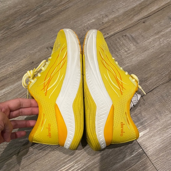 Dansko Pace - Picture 2 of 6